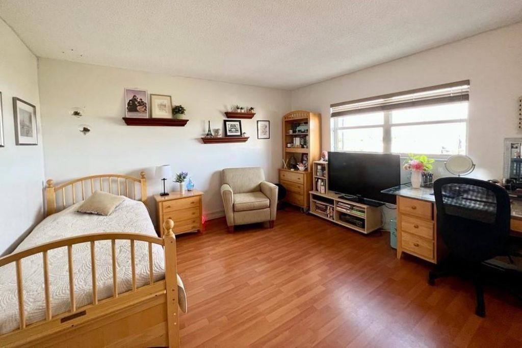 800 NE 195th Street, Unit 605, Miami, FL 33179 Photo