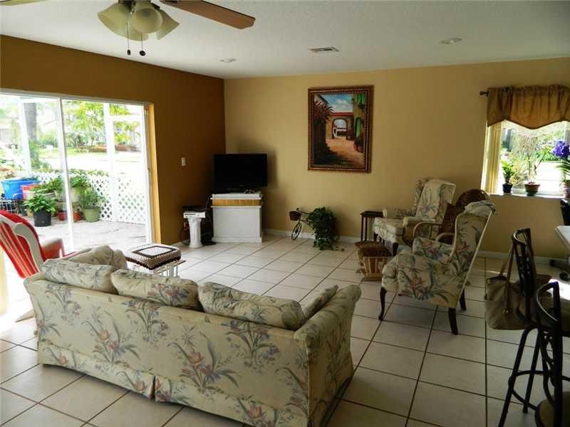 19301 NW 10th Street, Pembroke Pines, FL 33029 Photo