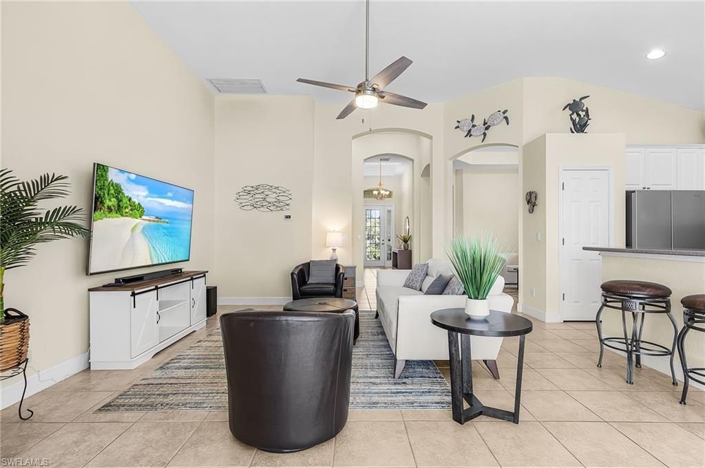 3811 Lakeview Isle Ct, Fort Myers, FL 33905 Photo