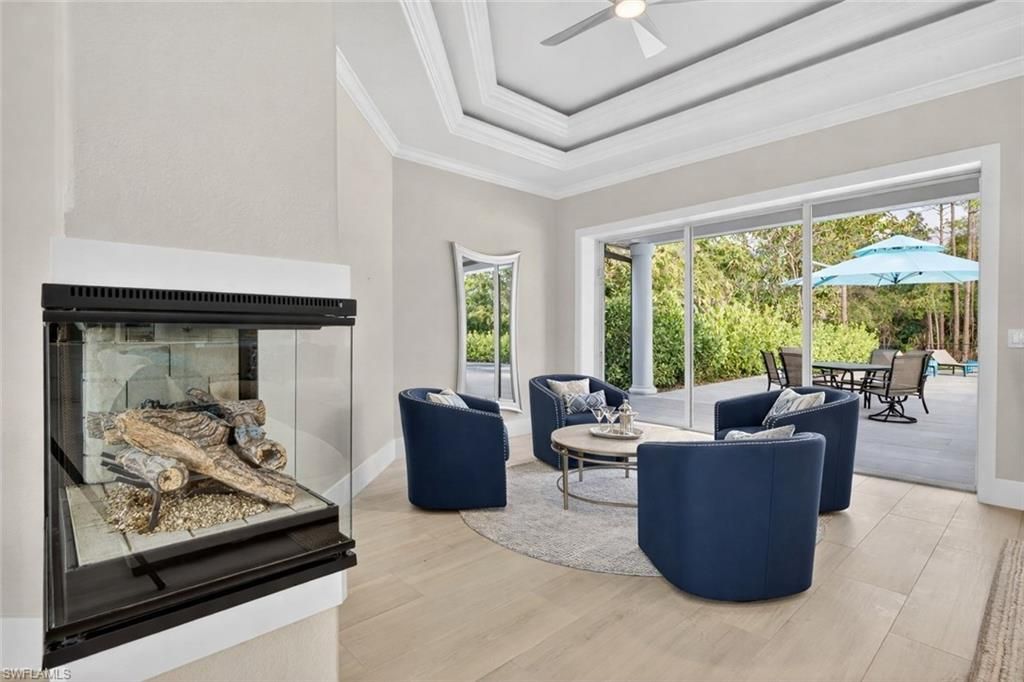 6461 Livingston Woods Ln, Naples, FL 34109 Photo