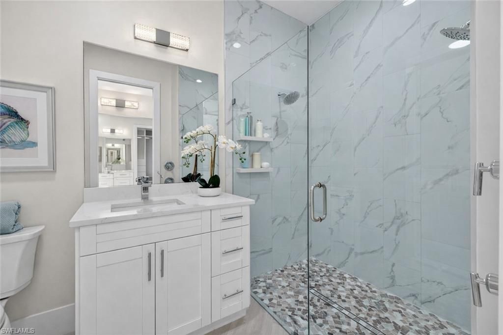 6461 Livingston Woods Ln, Naples, FL 34109 Photo