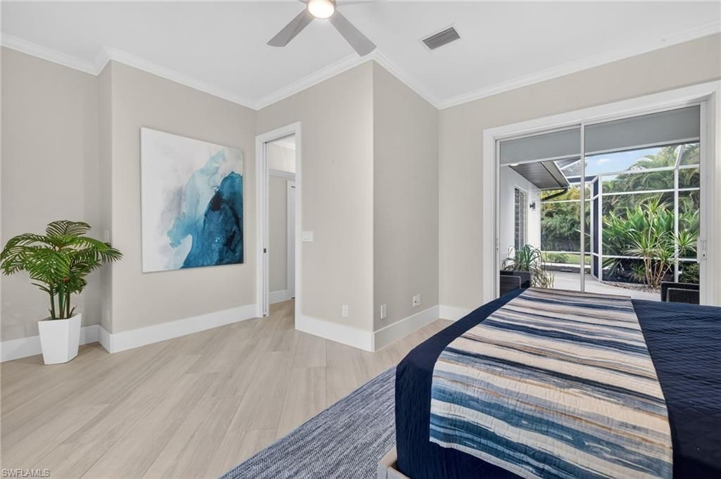 6461 Livingston Woods Ln, Naples, FL 34109 Photo
