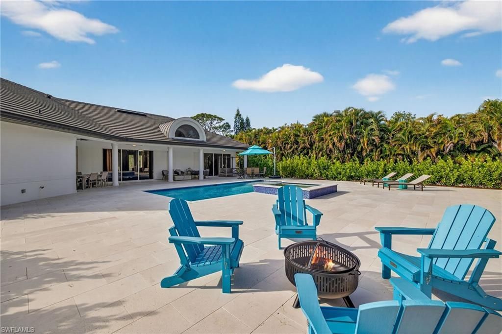 6461 Livingston Woods Ln, Naples, FL 34109 Photo