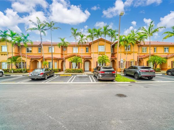 8526 NW 107th Psge, Unit 4-40, Doral, FL 33178