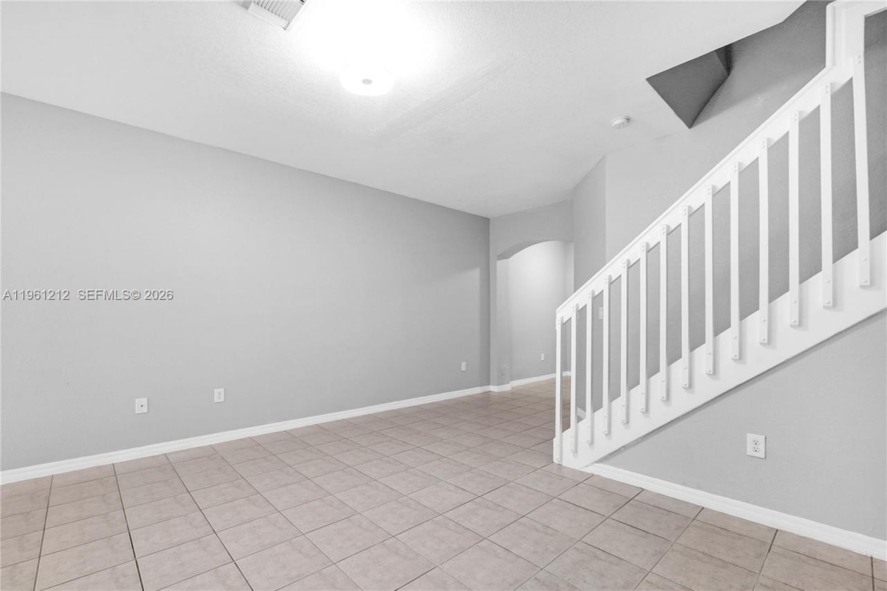 8526 NW 107th Psge, Unit 4-40, Doral, FL 33178 Photo