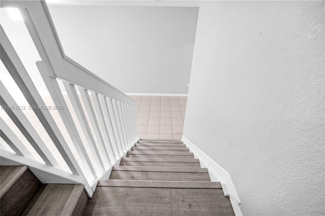 8526 NW 107th Psge, Unit 4-40, Doral, FL 33178 Photo