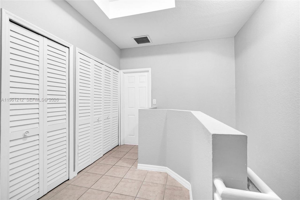 8526 NW 107th Psge, Unit 4-40, Doral, FL 33178 Photo