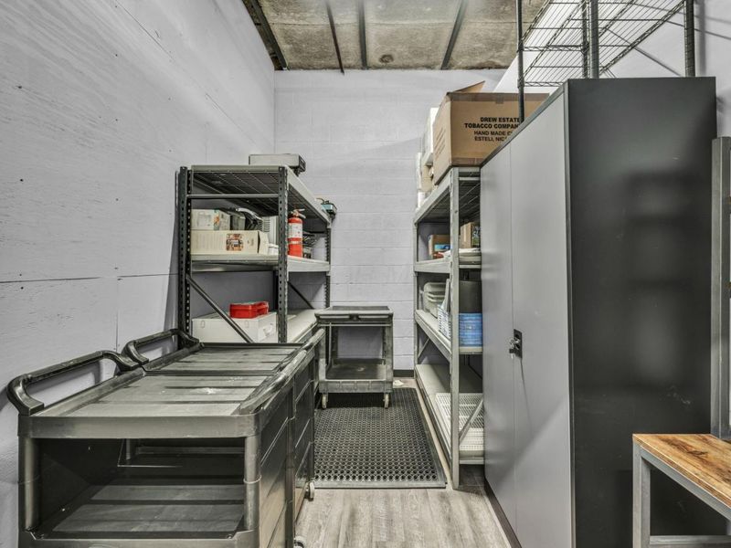 1025 E 5th Avenue, Columbus, OH 43201 Photo 40
