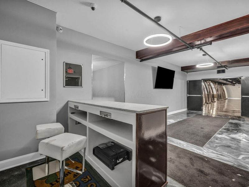 1025 E 5th Avenue, Columbus, OH 43201 Photo 6