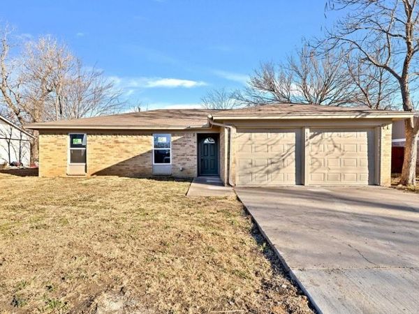 111 Lorie Street, Alvarado, TX 76009