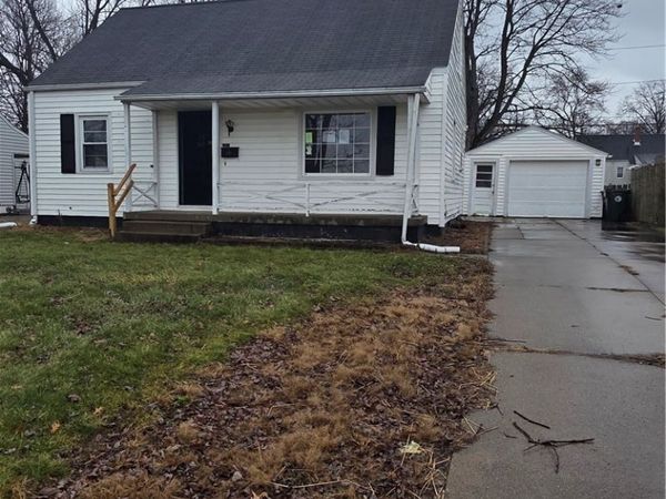 752 Laird Avenue NE, Warren, OH 44483