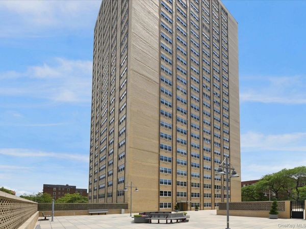 66-36 Yellowstone Boulevard, Unit 18H, Forest Hills, NY 11375