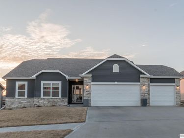 4668 N 210th Street, Elkhorn, NE 68022
