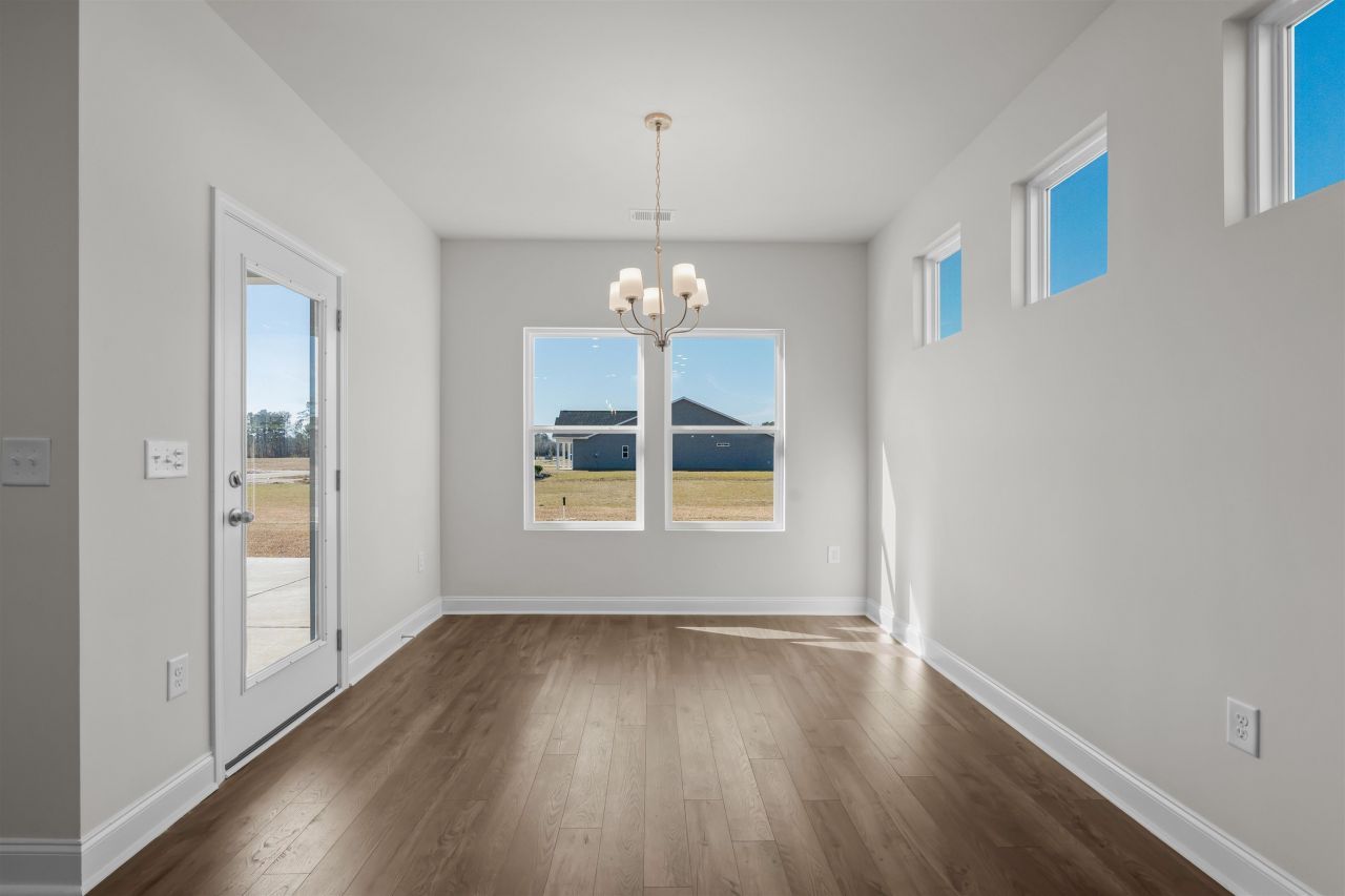 4142 Highway 554 Photo 10