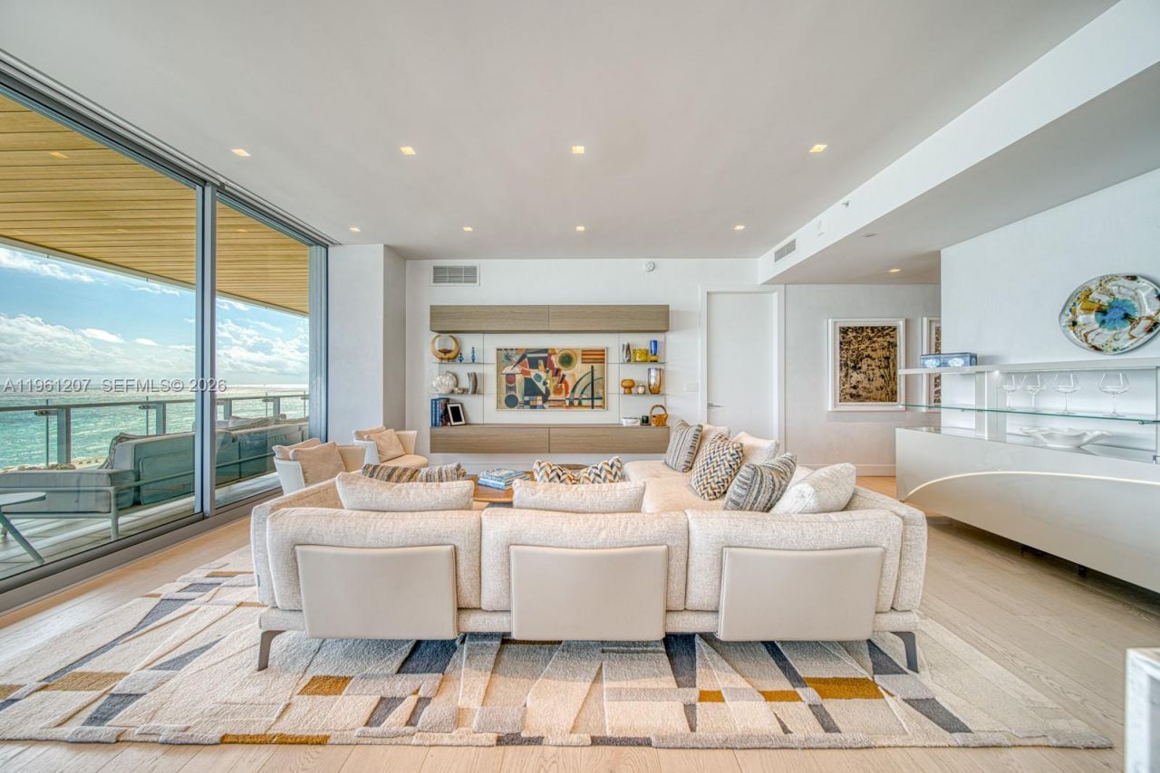 5775 Collins Ave, Unit 703, Miami Beach, FL 33140 Photo