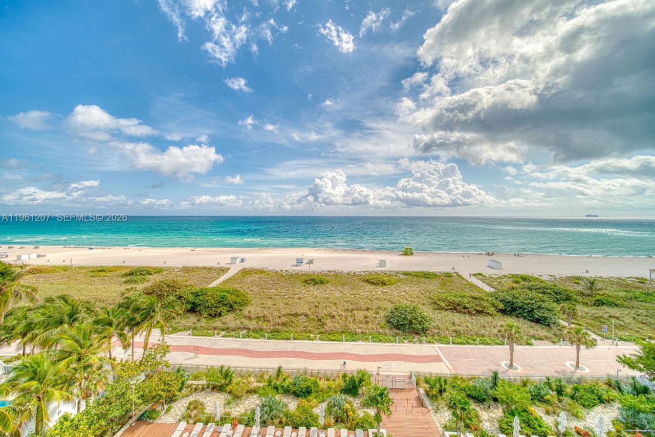 5775 Collins Ave, Unit 703, Miami Beach, FL 33140 Photo