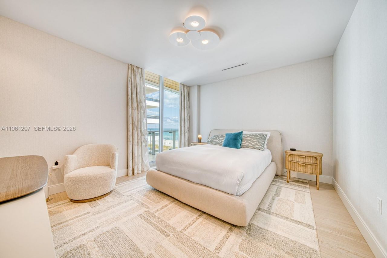 5775 Collins Ave, Unit 703, Miami Beach, FL 33140 Photo