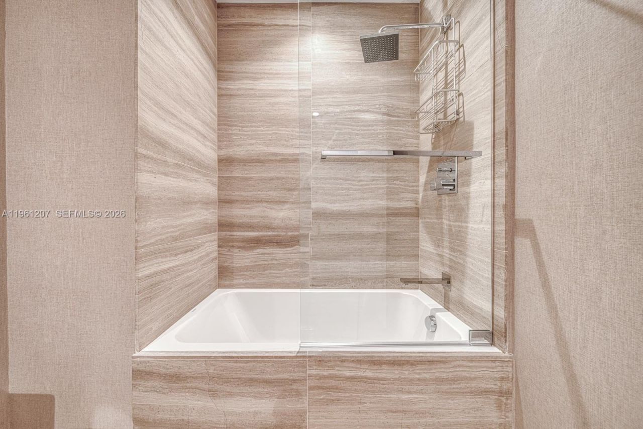 5775 Collins Ave, Unit 703, Miami Beach, FL 33140 Photo