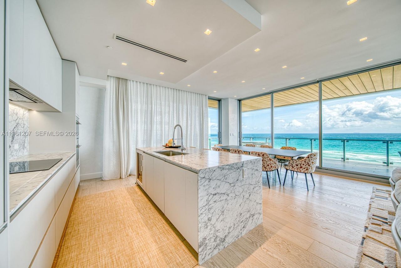 5775 Collins Ave, Unit 703, Miami Beach, FL 33140 Photo