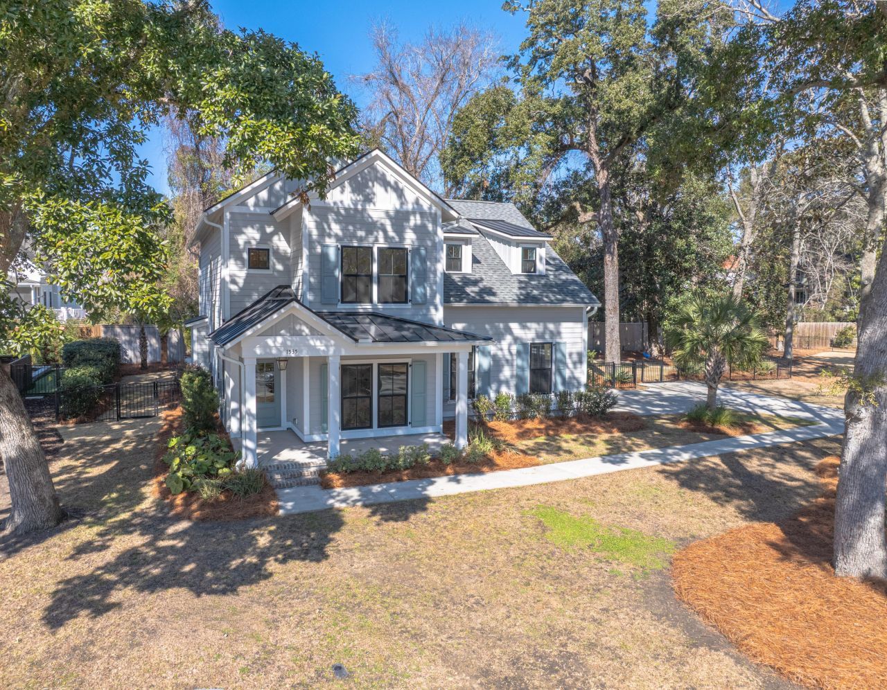 1535 Gemstone Drive Photo 45