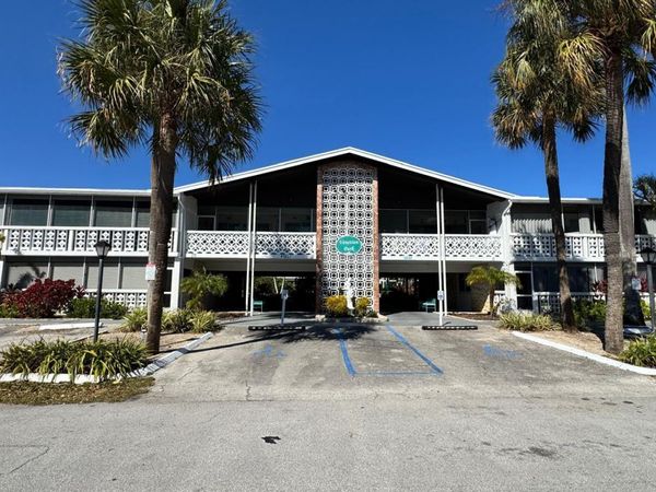 2151 NE 42nd Court, Unit 221, Lighthouse Point, FL 33064