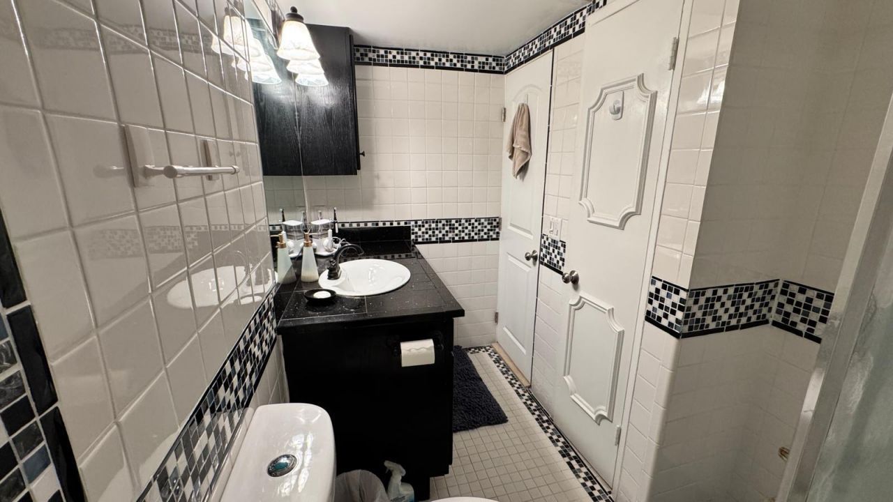 2151 NE 42nd Court, Unit 221, Lighthouse Point, FL 33064 Photo