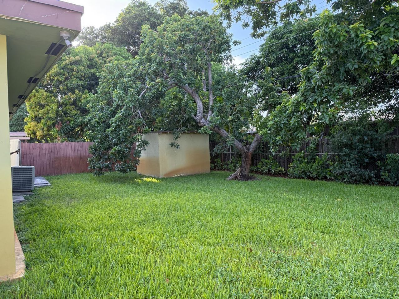 5839 NW 16th Street, Sunrise, FL 33313 Photo