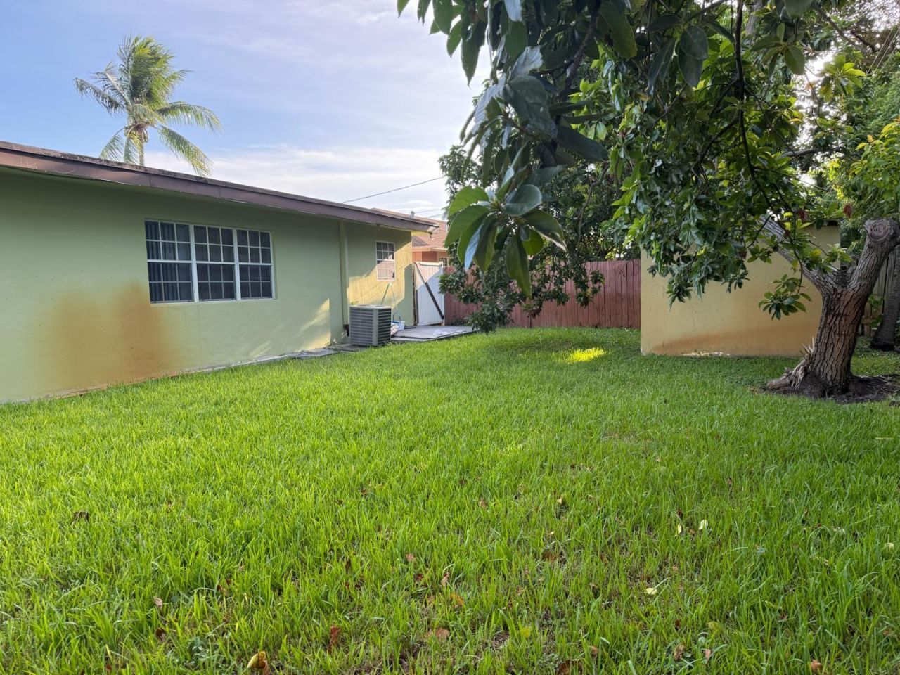 5839 NW 16th Street, Sunrise, FL 33313 Photo