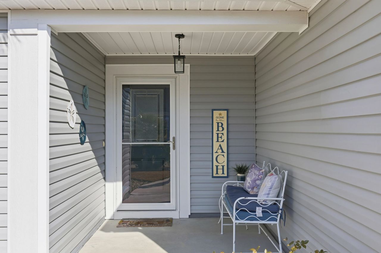 1716 Sapphire Dr. Photo 3