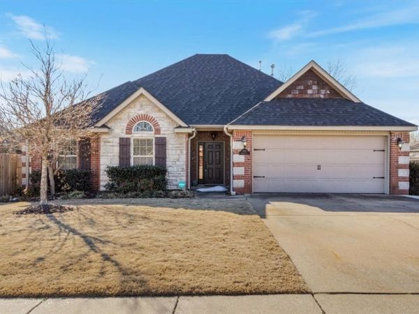 3727 Brightwater Place, Fayetteville, AR 72704