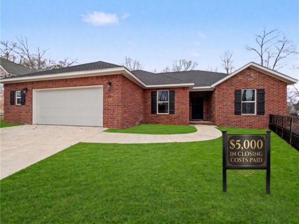 13 Fenchurch Drive, Bella Vista, AR 72715