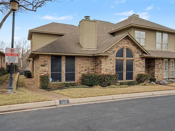 1227 Wooded Trail, Hurst, TX 76053