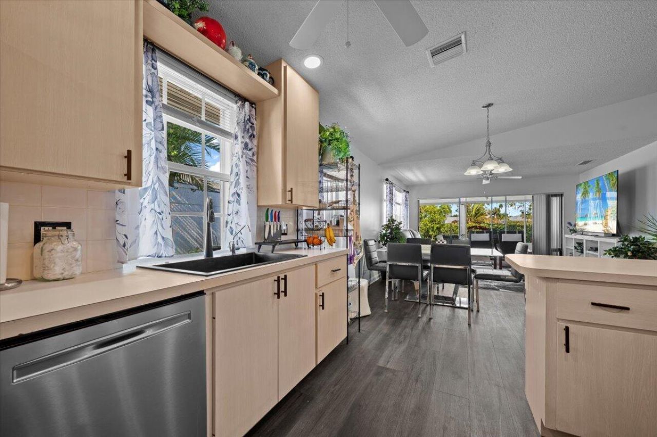 205 Brier Circle, Jupiter, FL 33458 Photo