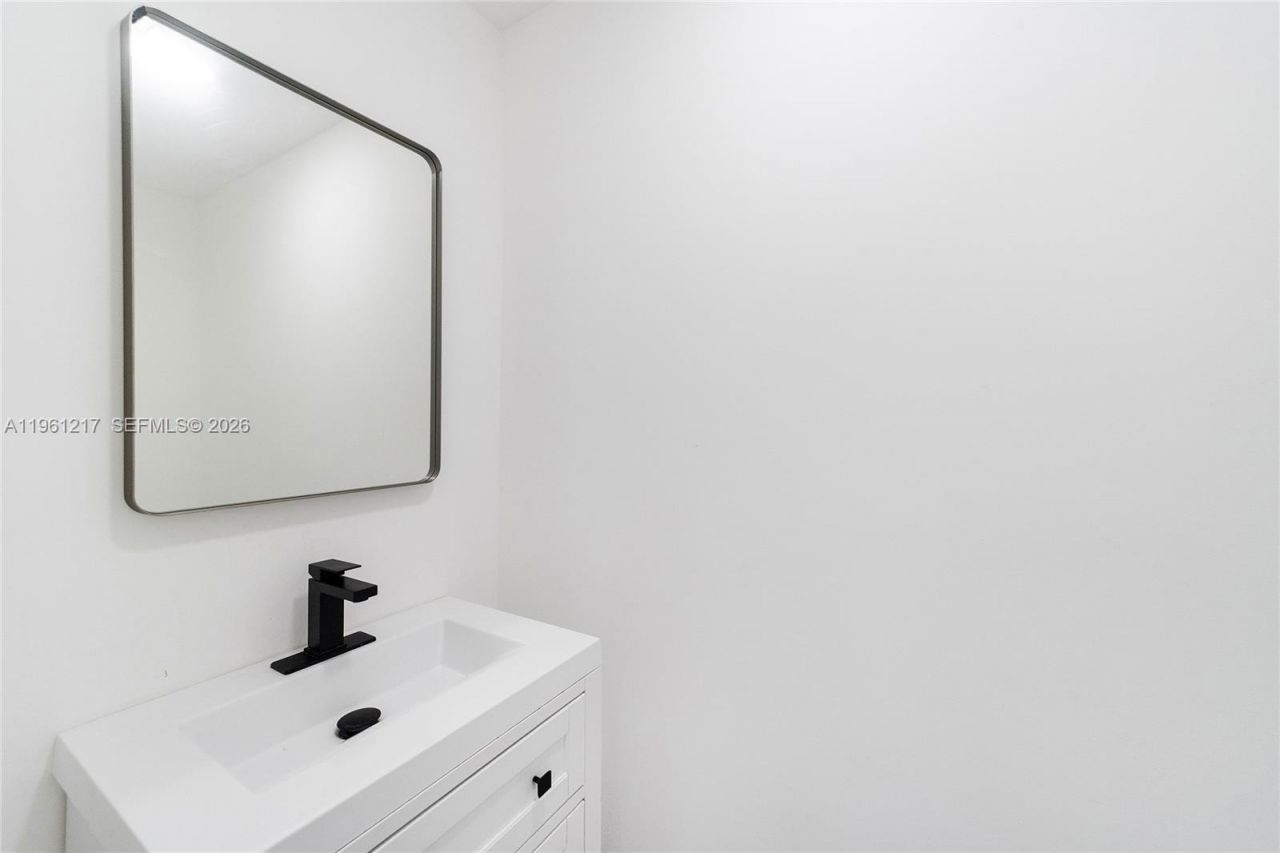 45 NE 124th Ter, North Miami, FL 33161 Photo