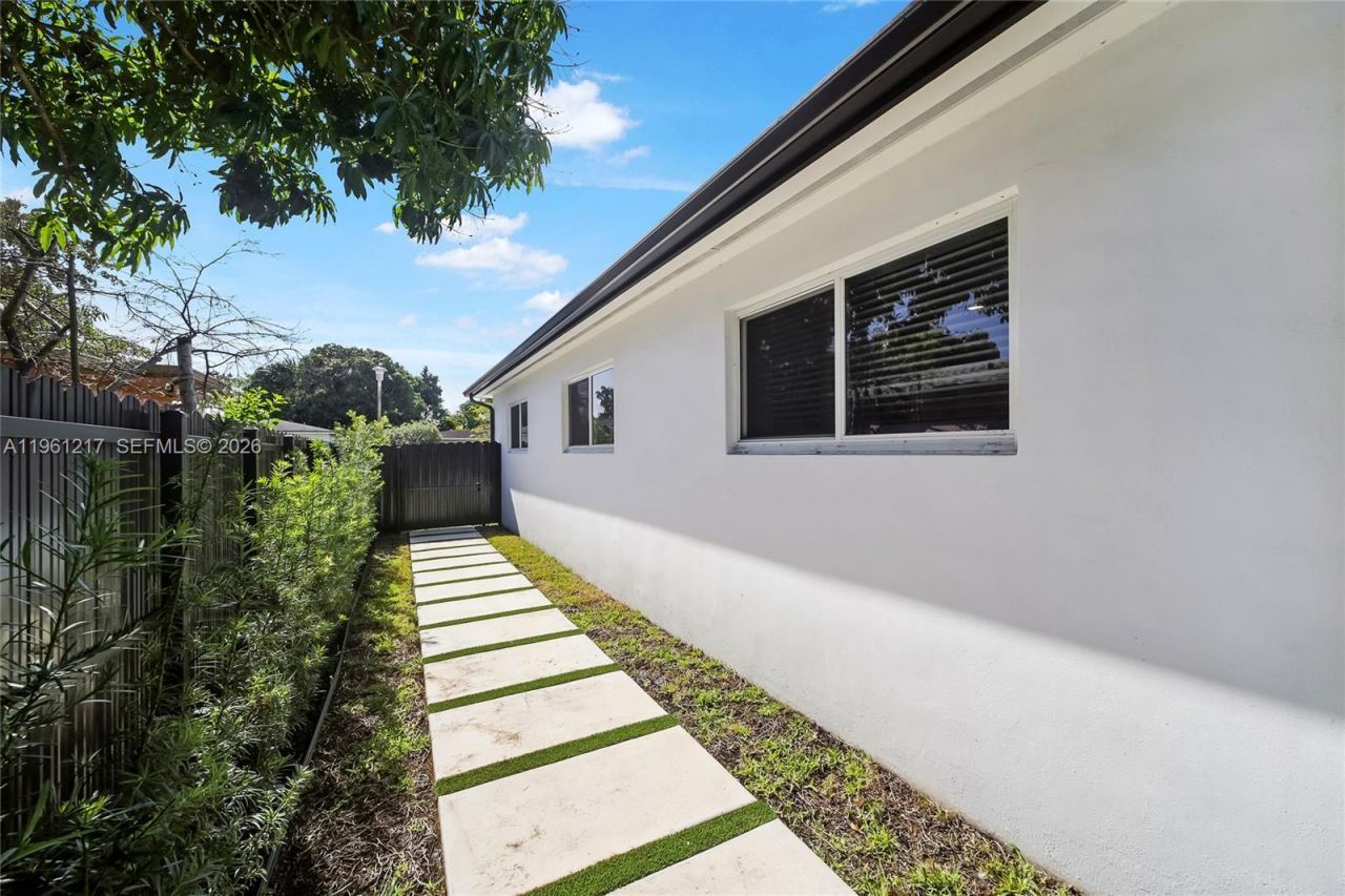 45 NE 124th Ter, North Miami, FL 33161 Photo