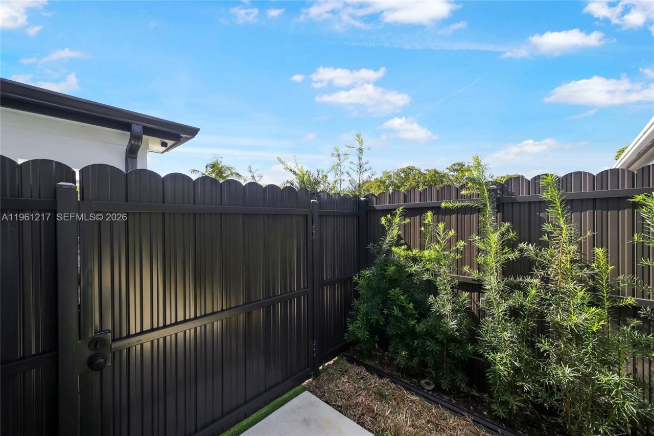 45 NE 124th Ter, North Miami, FL 33161 Photo