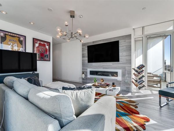 2430 Victory Park Lane, Unit 2601, Dallas, TX 75219