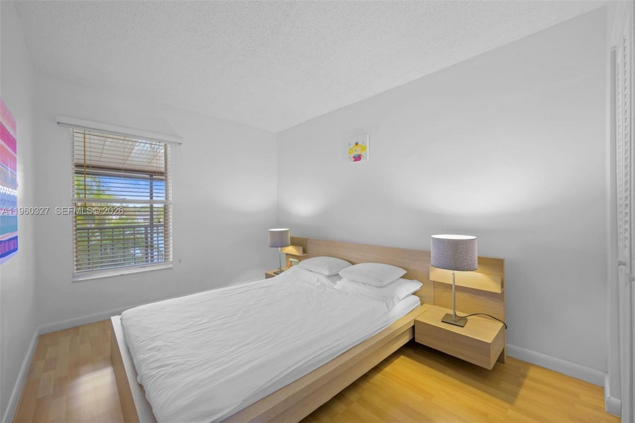 1951 Atlantic Shores Blvd , Unit 23, Hallandale Beach, FL 33009 Photo