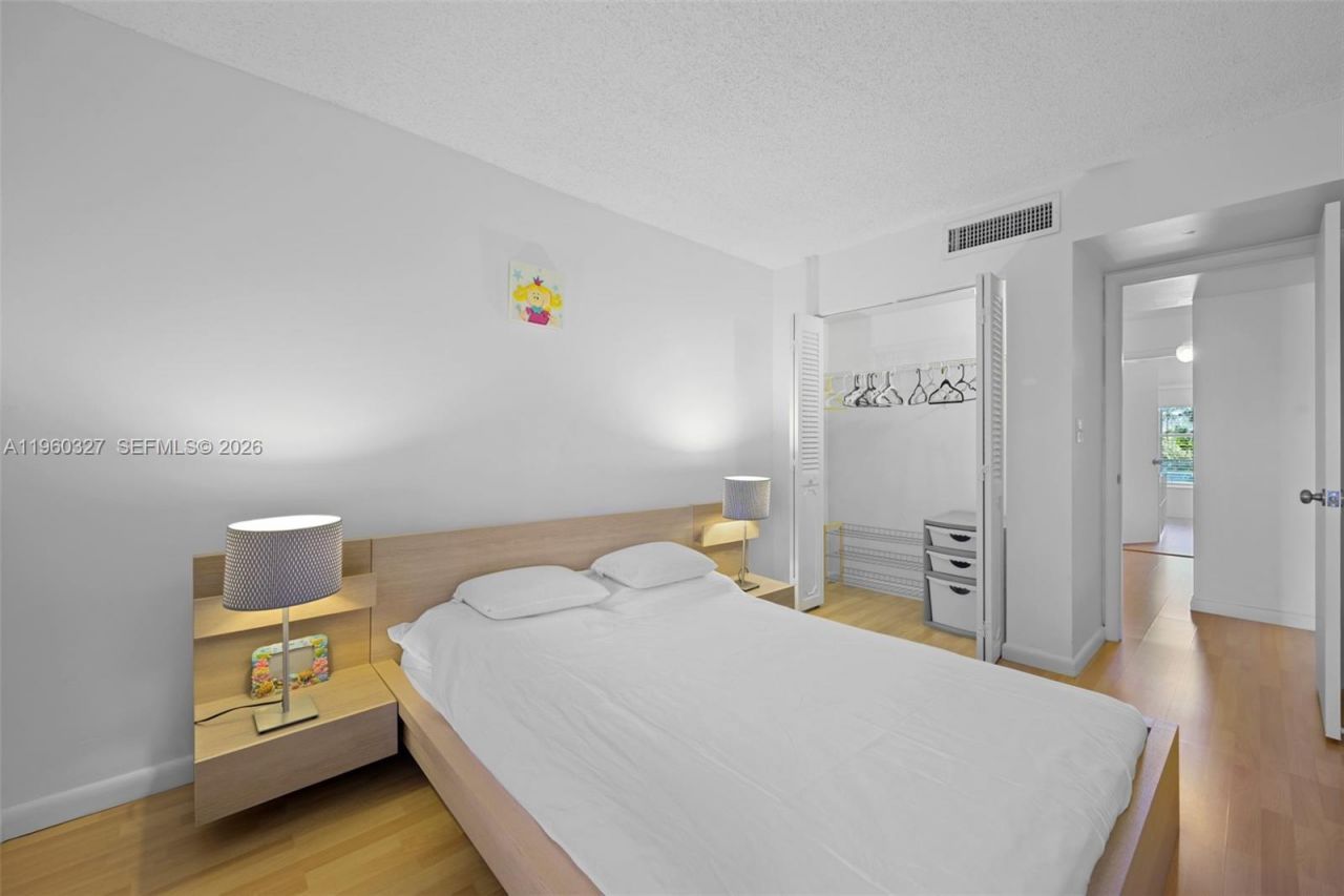 1951 Atlantic Shores Blvd , Unit 23, Hallandale Beach, FL 33009 Photo