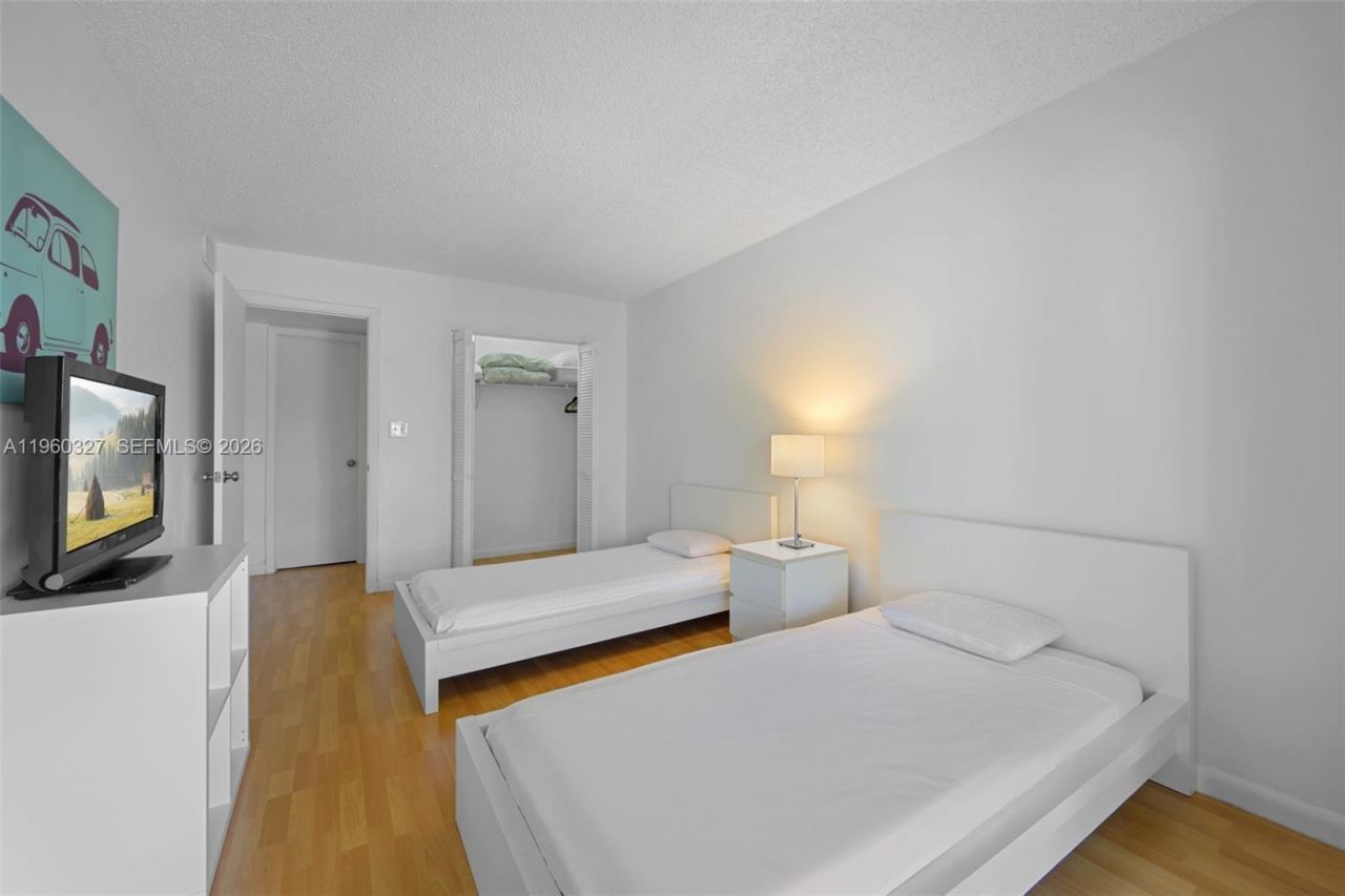 1951 Atlantic Shores Blvd , Unit 23, Hallandale Beach, FL 33009 Photo