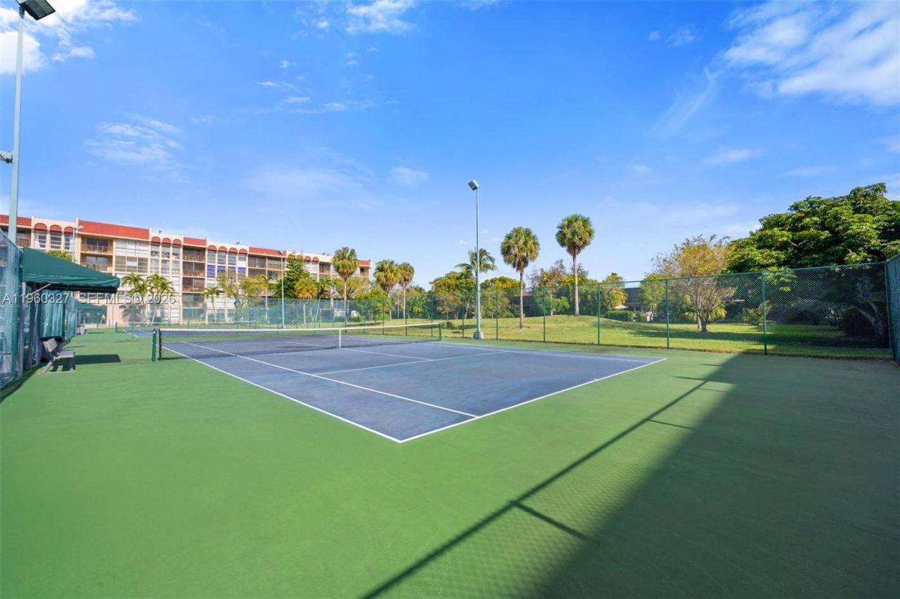 1951 Atlantic Shores Blvd , Unit 23, Hallandale Beach, FL 33009 Photo