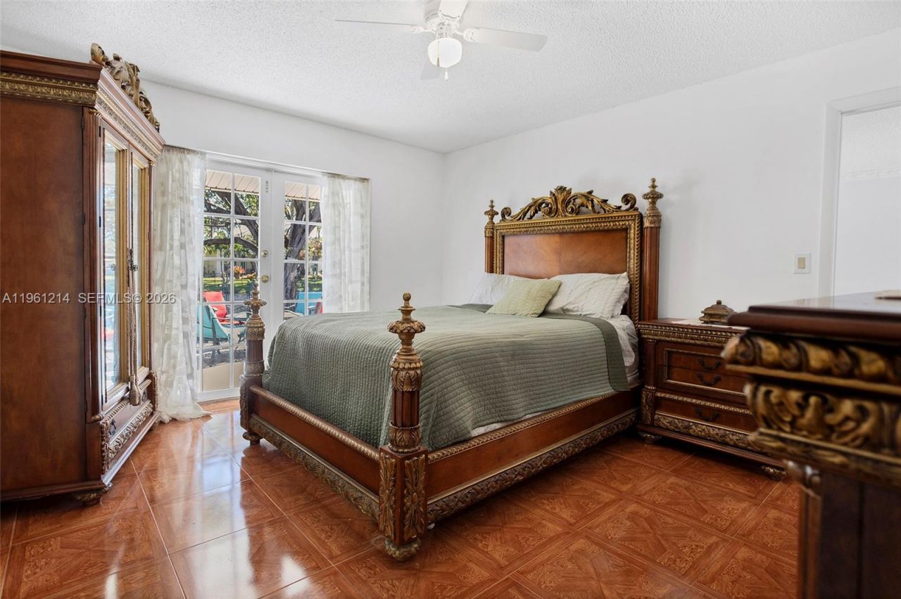 570 Royal Poinciana Ct, Weston, FL 33326 Photo