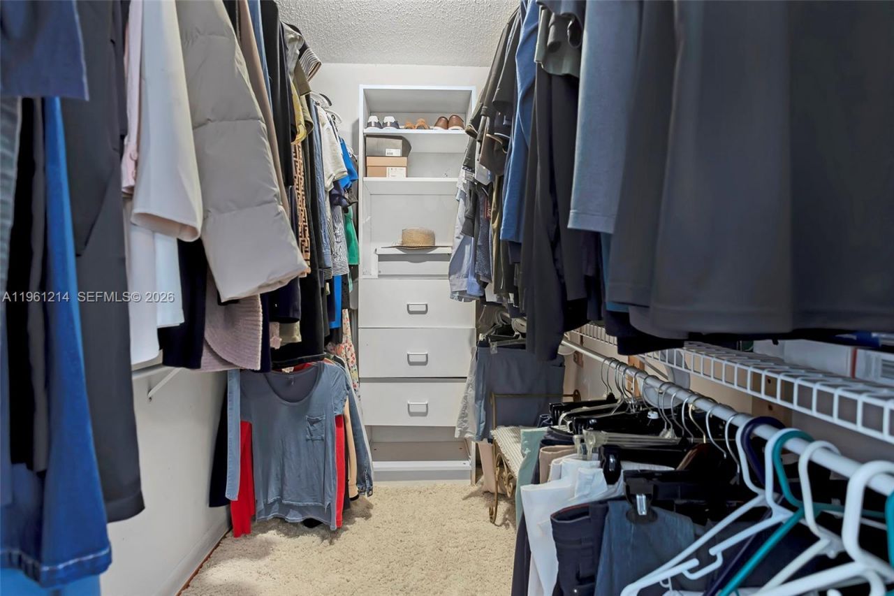 570 Royal Poinciana Ct, Weston, FL 33326 Photo