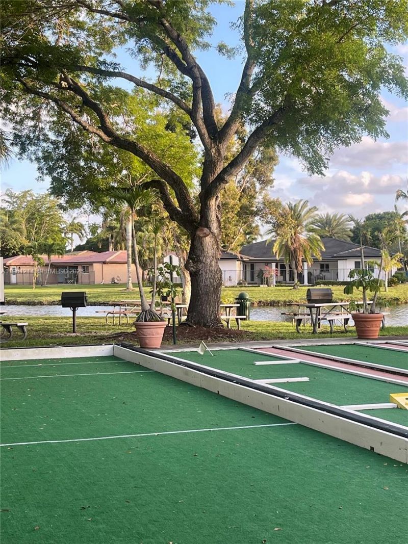 570 Royal Poinciana Ct, Weston, FL 33326 Photo