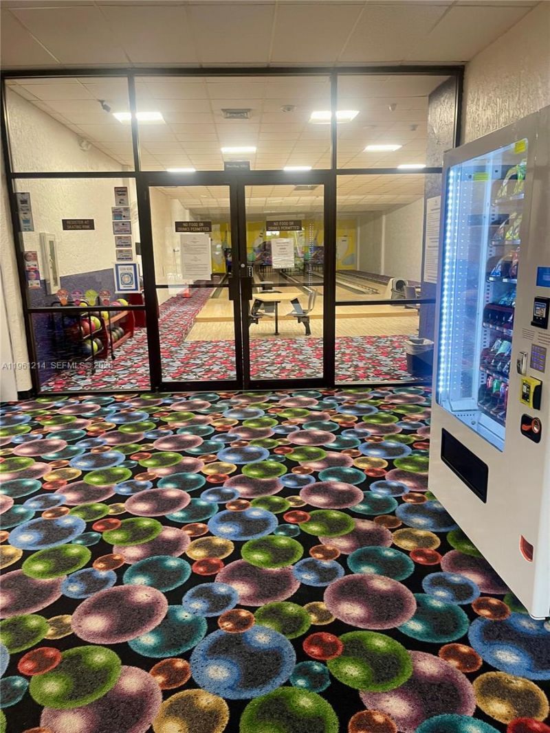 570 Royal Poinciana Ct, Weston, FL 33326 Photo