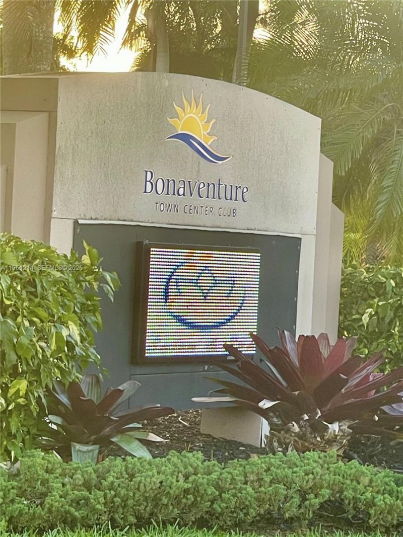 570 Royal Poinciana Ct, Weston, FL 33326 Photo