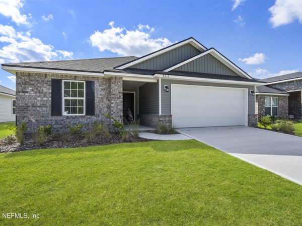 8339 HELMSLEY Boulevard, Jacksonville, FL 32219