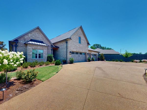 113 Water Ridge Place, Jackson, TN 38305