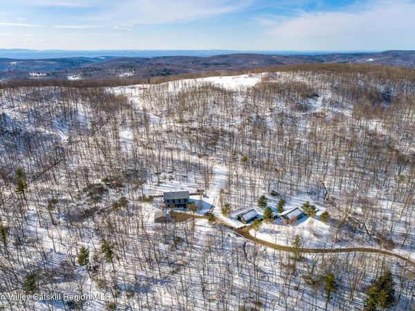 890 Bald Mountain Road, Austerlitz, NY 12017