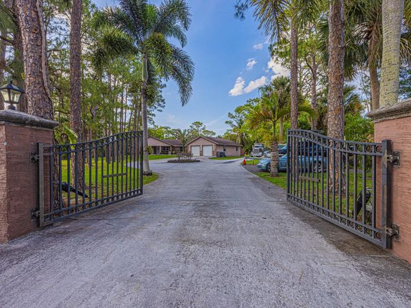 11351 Mellow Court, Royal Palm Beach, FL 33411